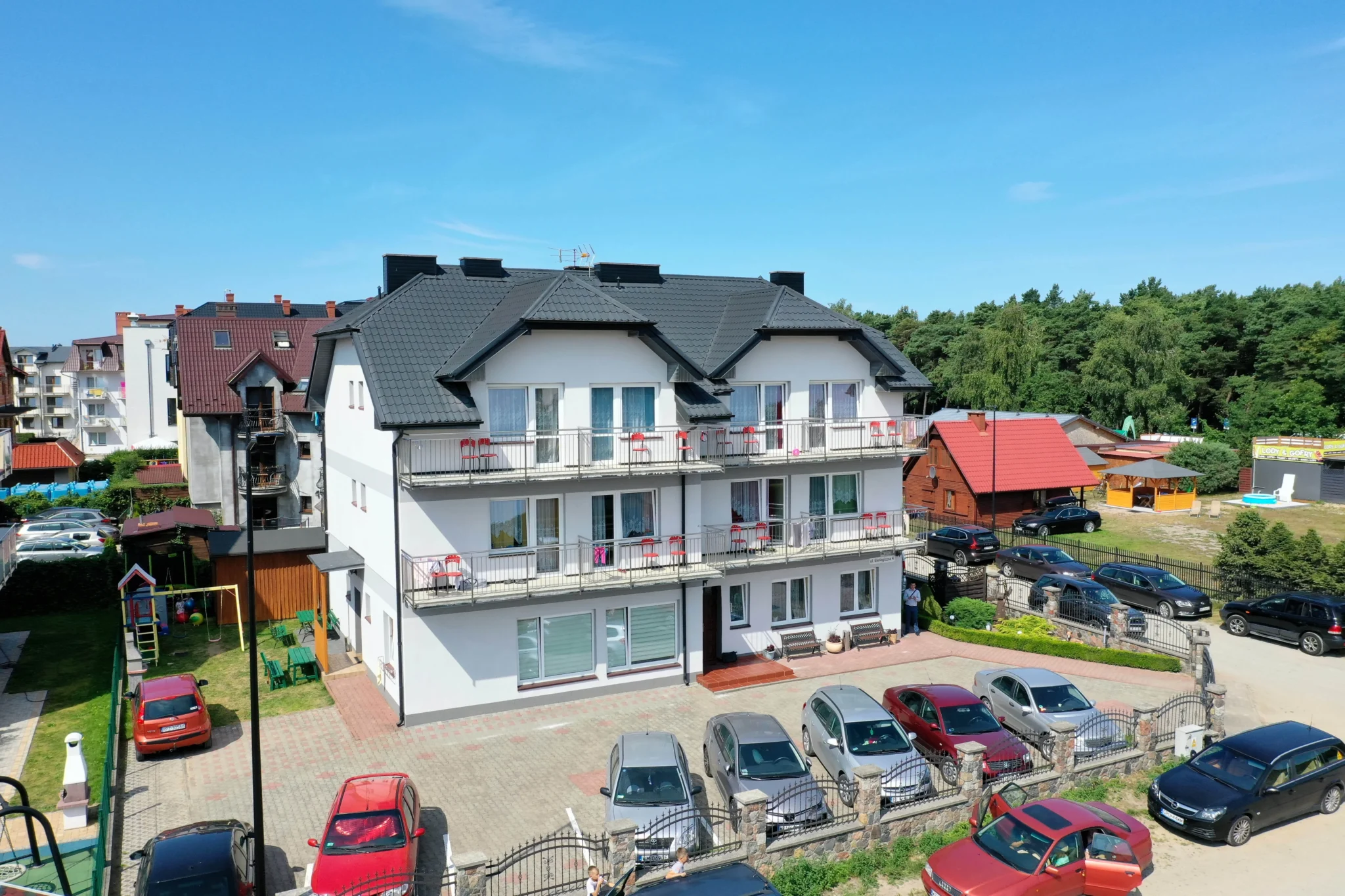 Noclegi w Karwi &ndash; Willa Delfin &ndash; zarezerwuj już dziś. Najlepsze wakacje nad morzem czekają!